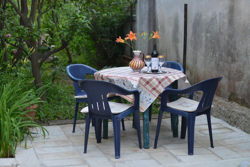 Apartments Simonovic Tivat Ngoại thất bức ảnh